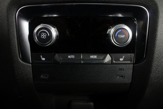 New 2026 GMC Yukon XL Denali w/ Sun & Power Step Package image 22