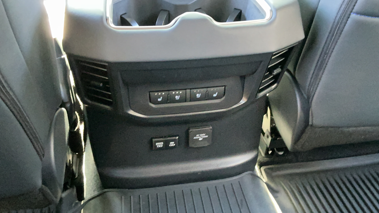 Used 2026 Toyota Tundra Platinum AWD/4WD image 9