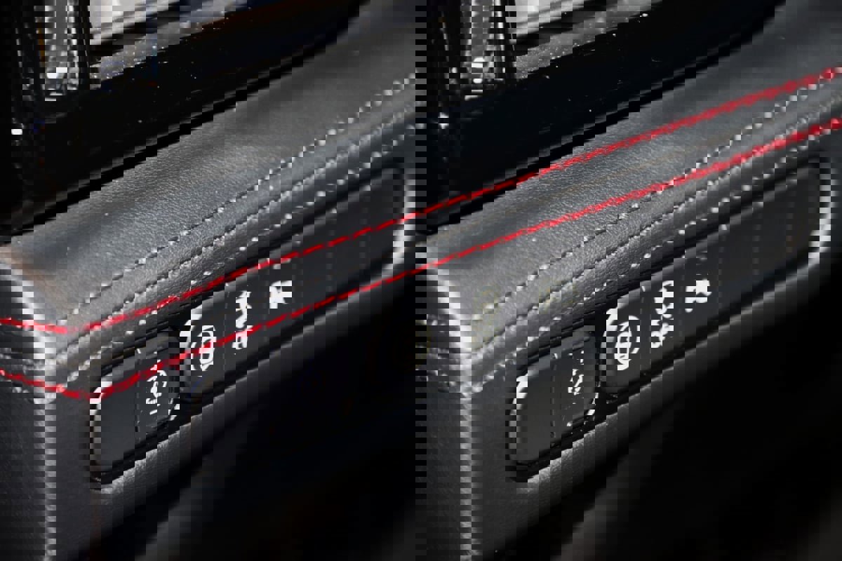 Used 2023 Acura MDX A-Spec image 18