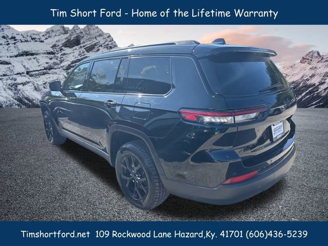 Used 2024 Jeep Grand Cherokee L Laredo image 4