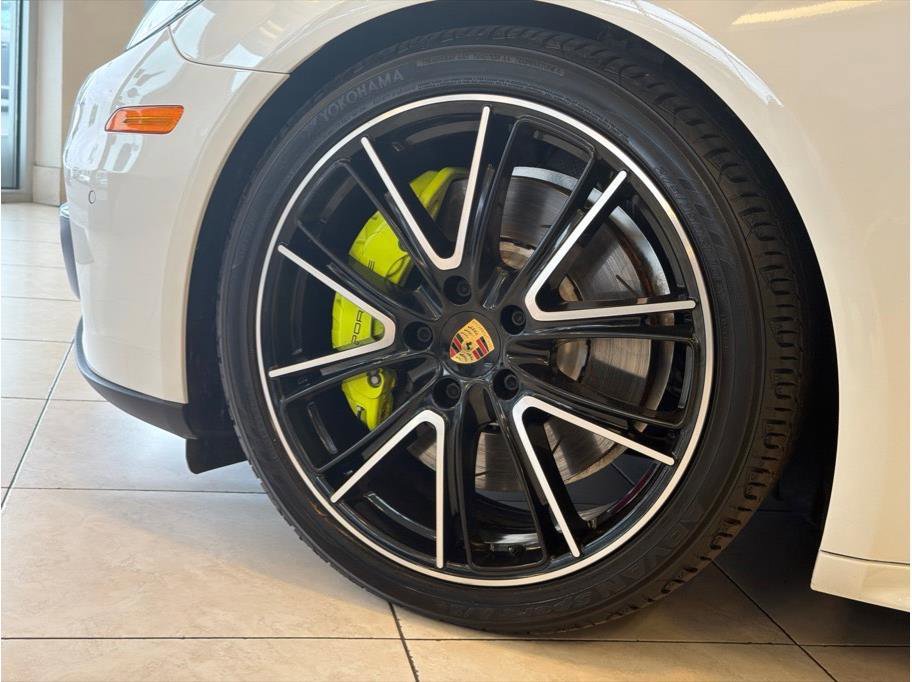 Used 2019 Porsche Panamera 4 AWD/4WD image 9