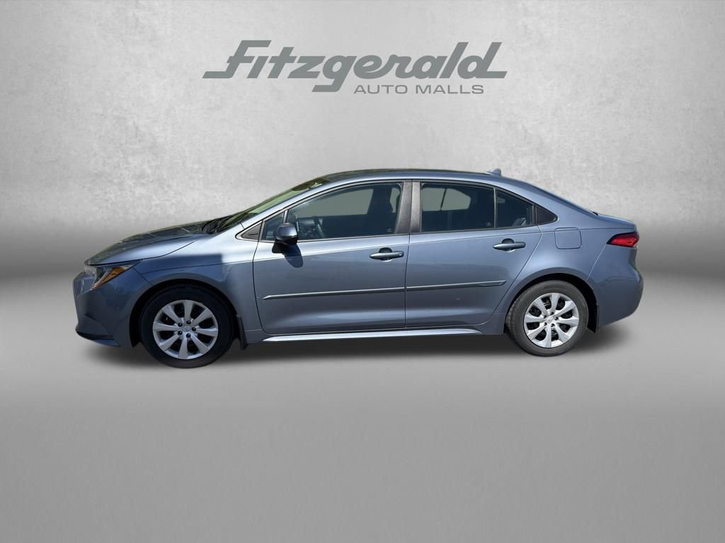 Used 2021 Toyota Corolla LE FWD image 4