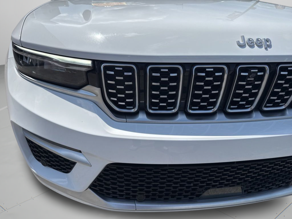 Used 2025 Jeep Grand Cherokee Summit AWD/4WD image 44