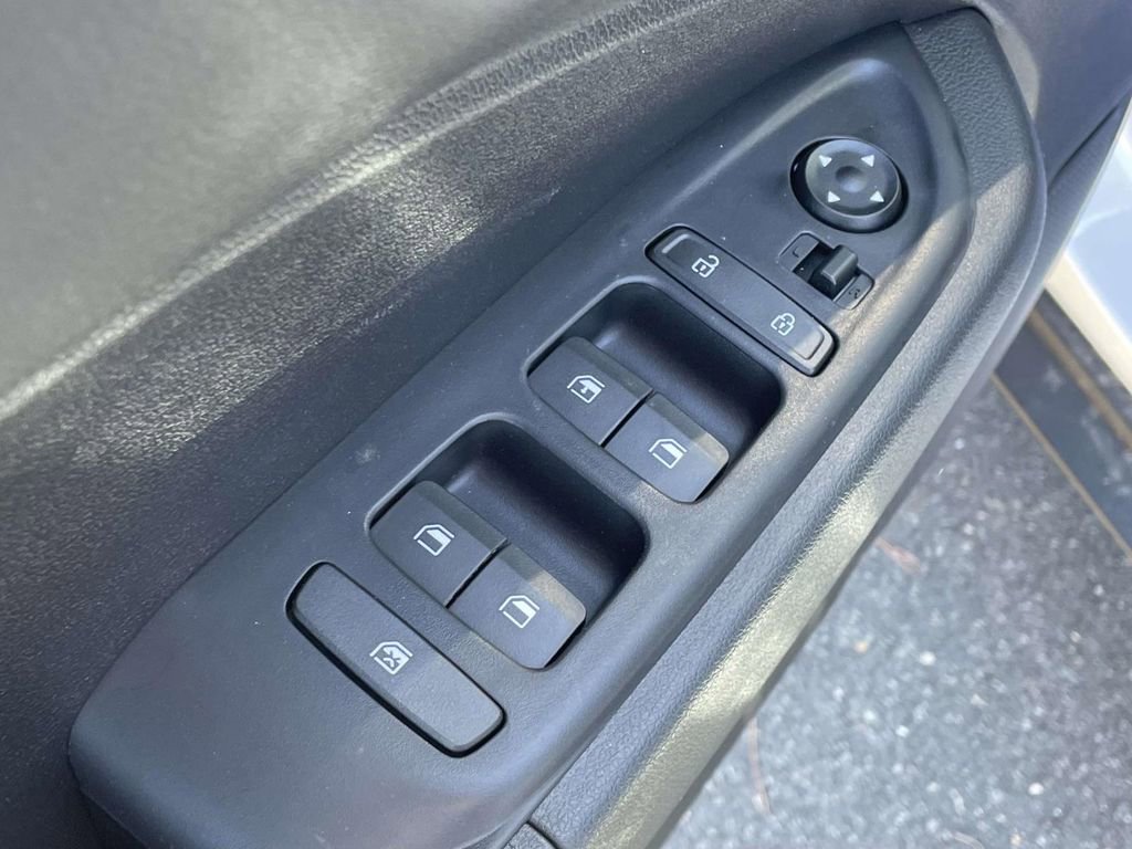 New 2026 Hyundai Venue SE image 14