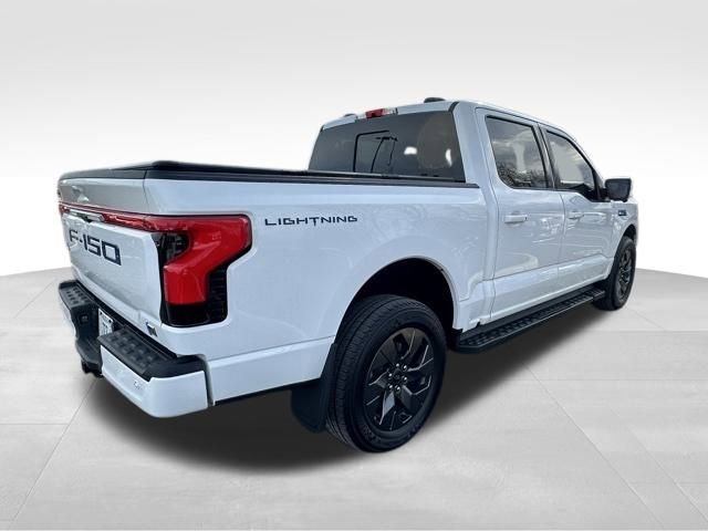 Used 2024 Ford F150 Lightning Lariat image 7