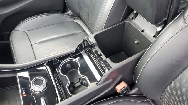 Certified 2023 Jeep Grand Cherokee L Limited w/ Luxury Tech Group II image 23