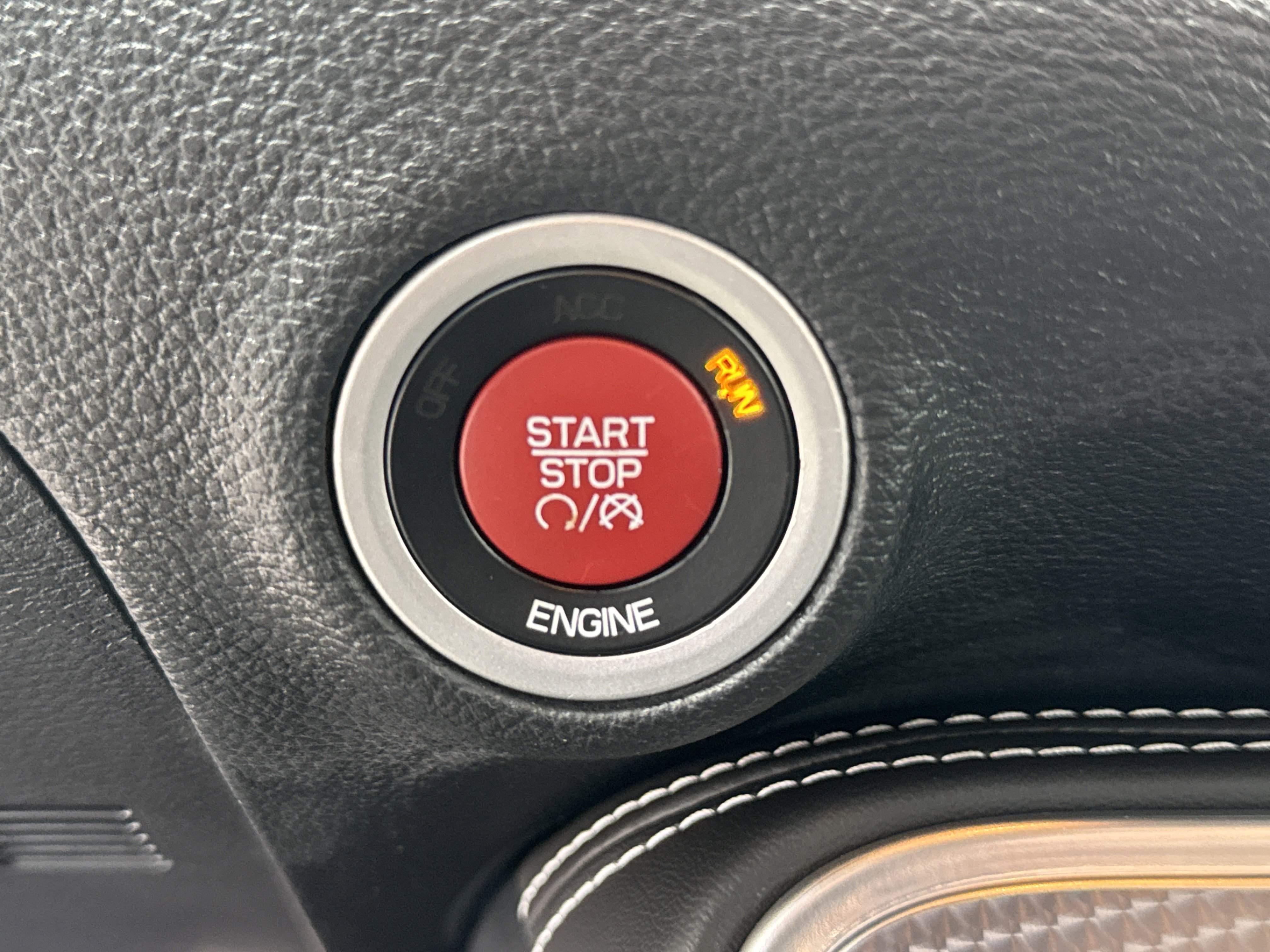 Used 2015 Dodge Challenger SRT Hellcat image 46