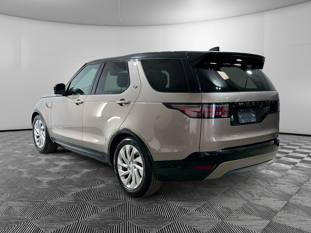 Used 2023 Land Rover Discovery S R-Dynamic image 3