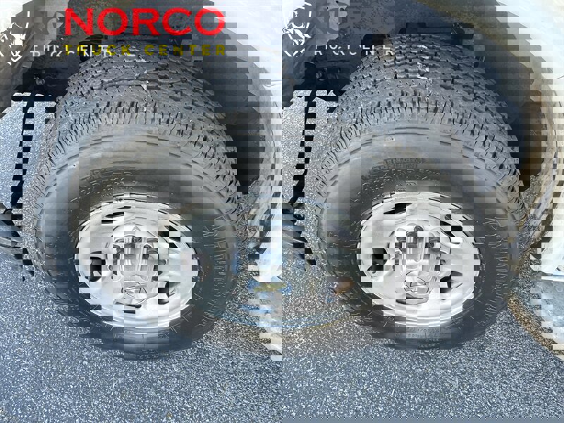 Used 2023 Chevrolet Express 2500 w/ Driver Convenience Package image 16