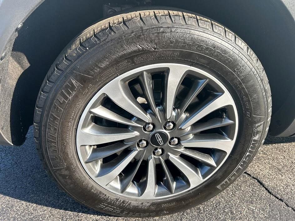 Used 2021 Lincoln Nautilus Reserve image 34