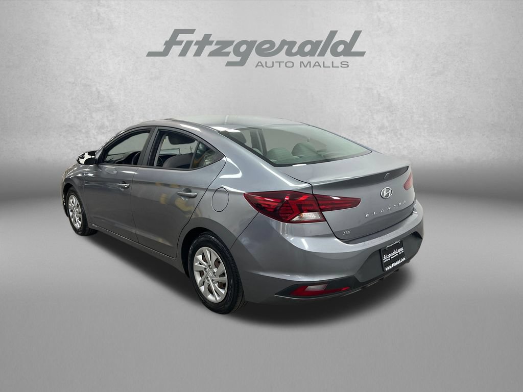 Used 2019 Hyundai Elantra SE FWD image 3