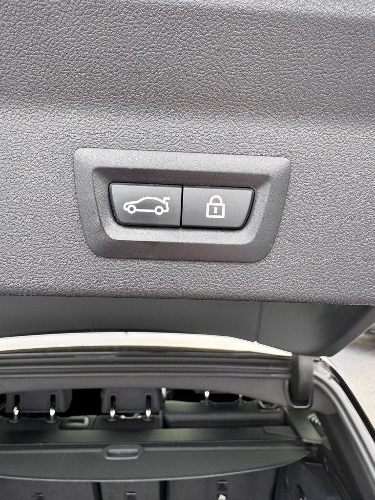 Used 2021 BMW X3 sDrive30i w/ Convenience Package image 16