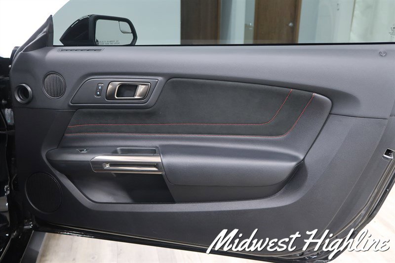 Used 2017 Ford Mustang Shelby GT350R w/ Equipment Group 920A image 38