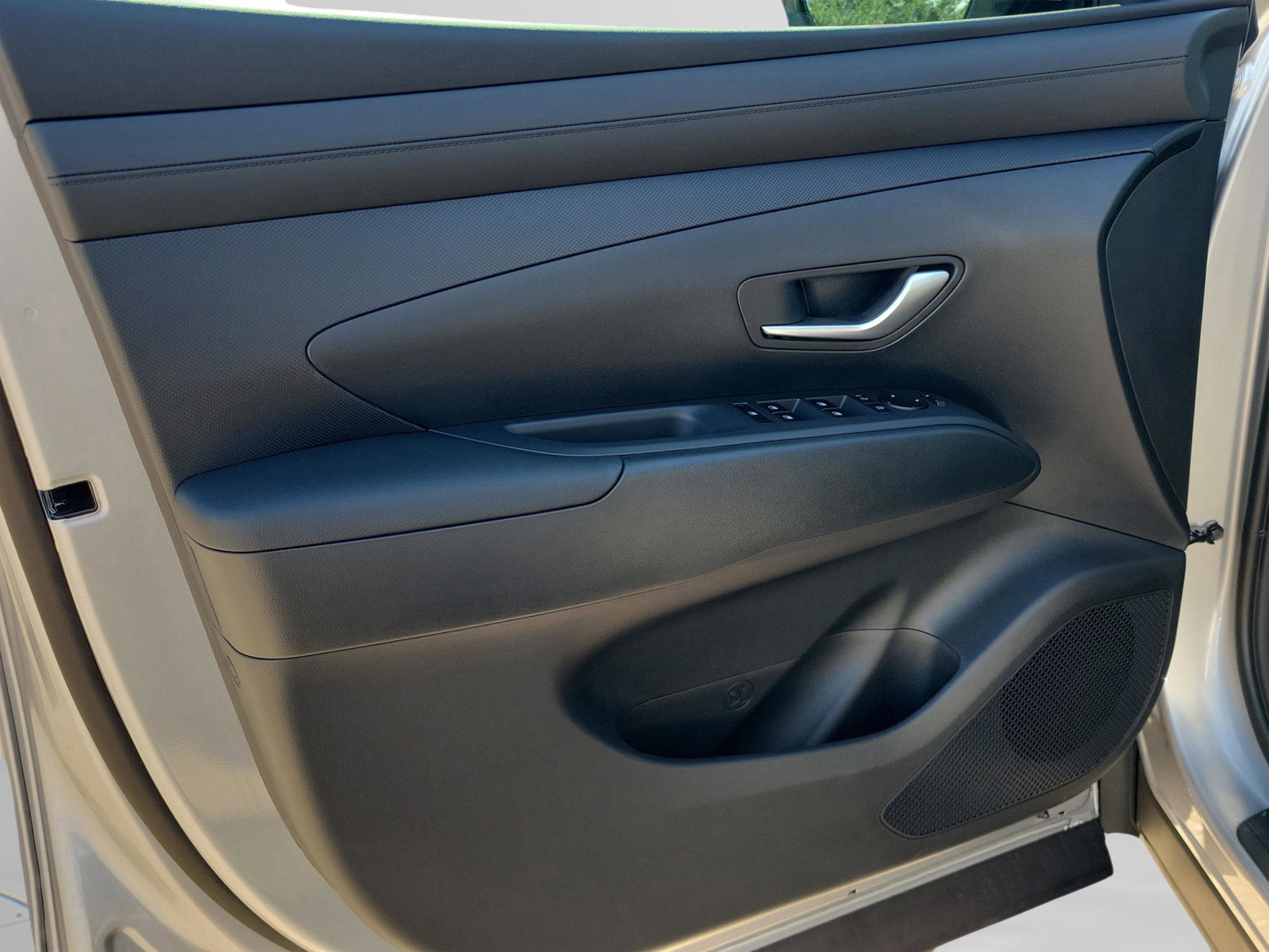 New 2026 Hyundai Tucson SEL image 16