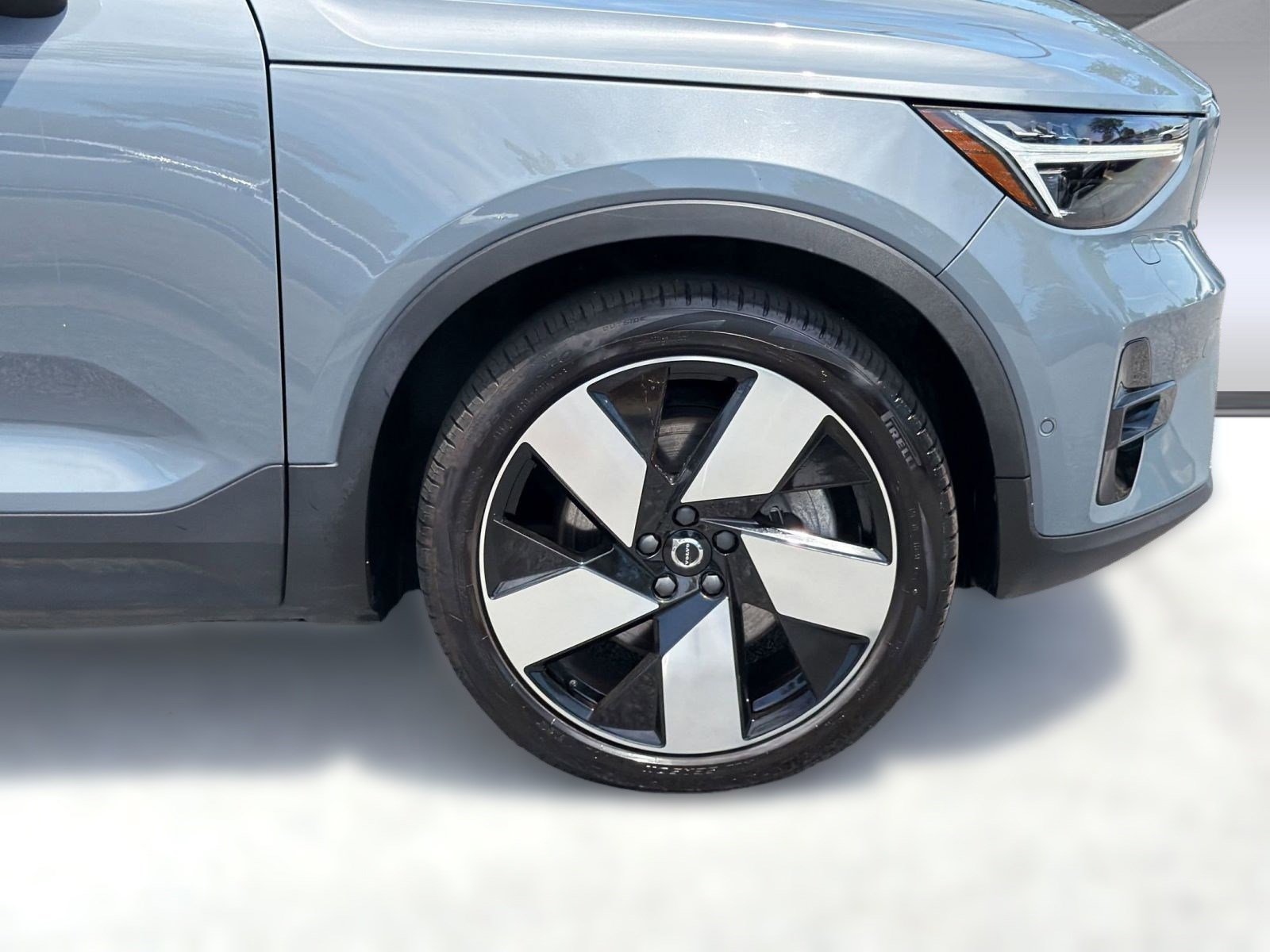 Used 2023 Volvo C40 P8 Recharge Ultimate w/ Protection Package Premier AWD/4WD image 11