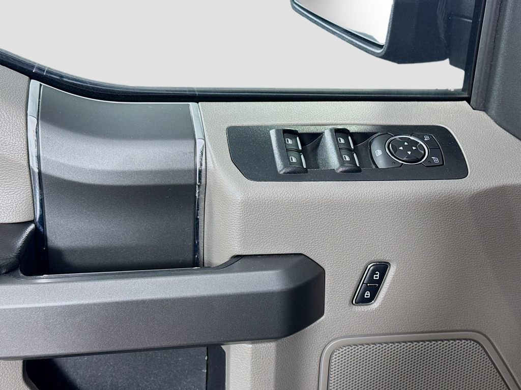 Used 2017 Ford F150 XLT w/ Equipment Group 302A Luxury image 16