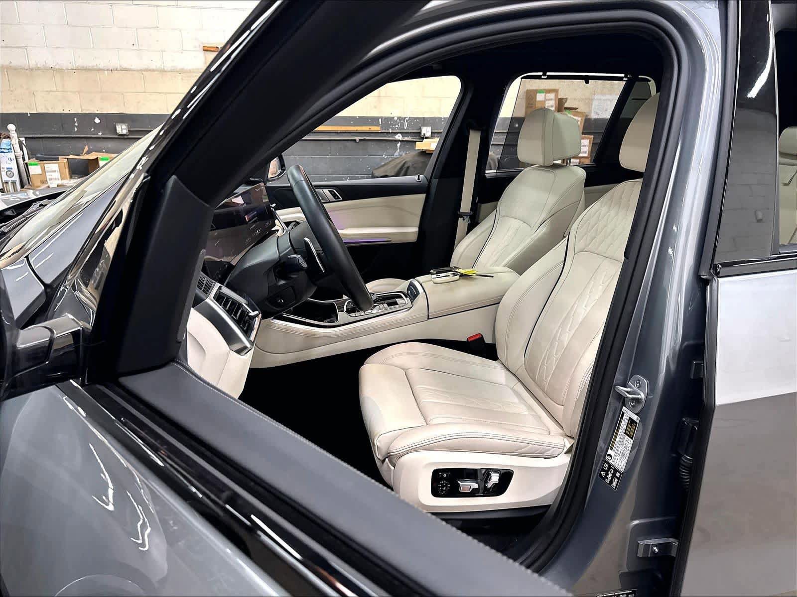 Certified 2025 BMW X5 xDrive40i w/ Executive Package AWD/4WD image 27