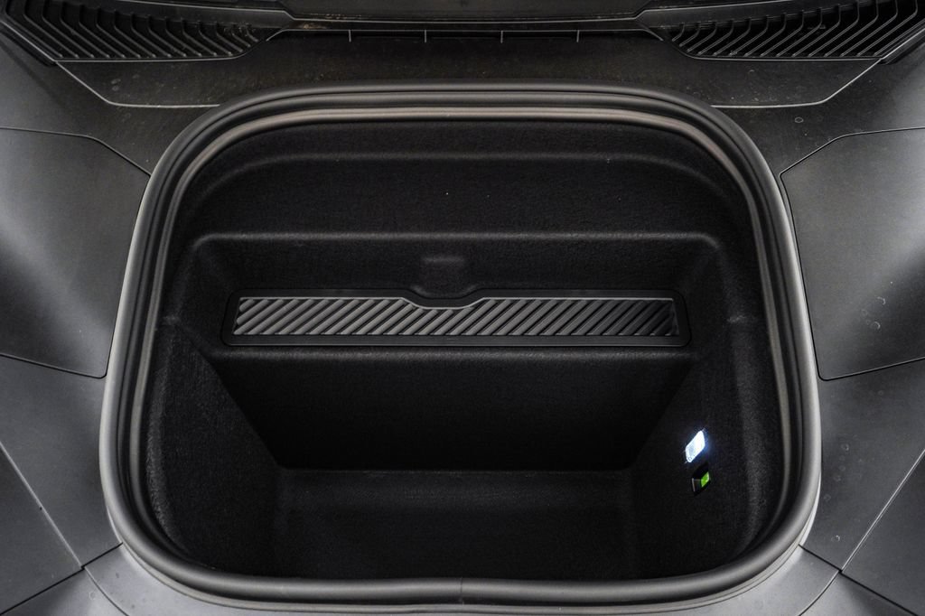 New 2026 Porsche Cayenne Electric AWD/4WD image 31