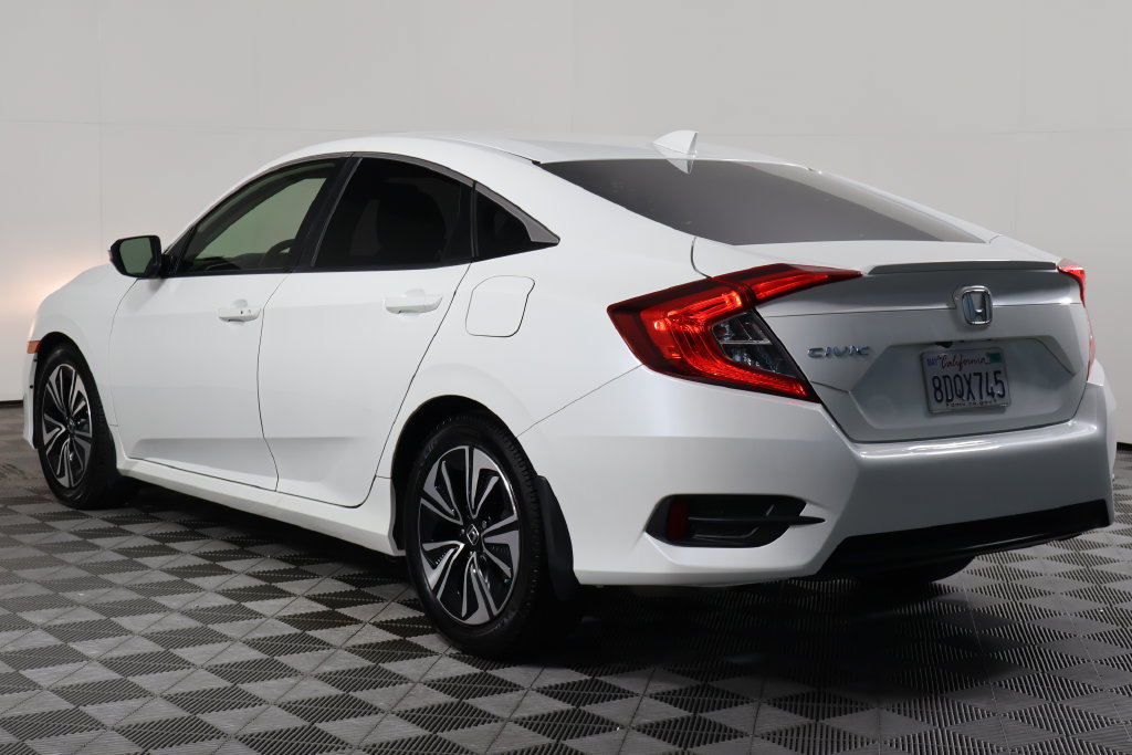 Used 2018 Honda Civic EX-T image 6