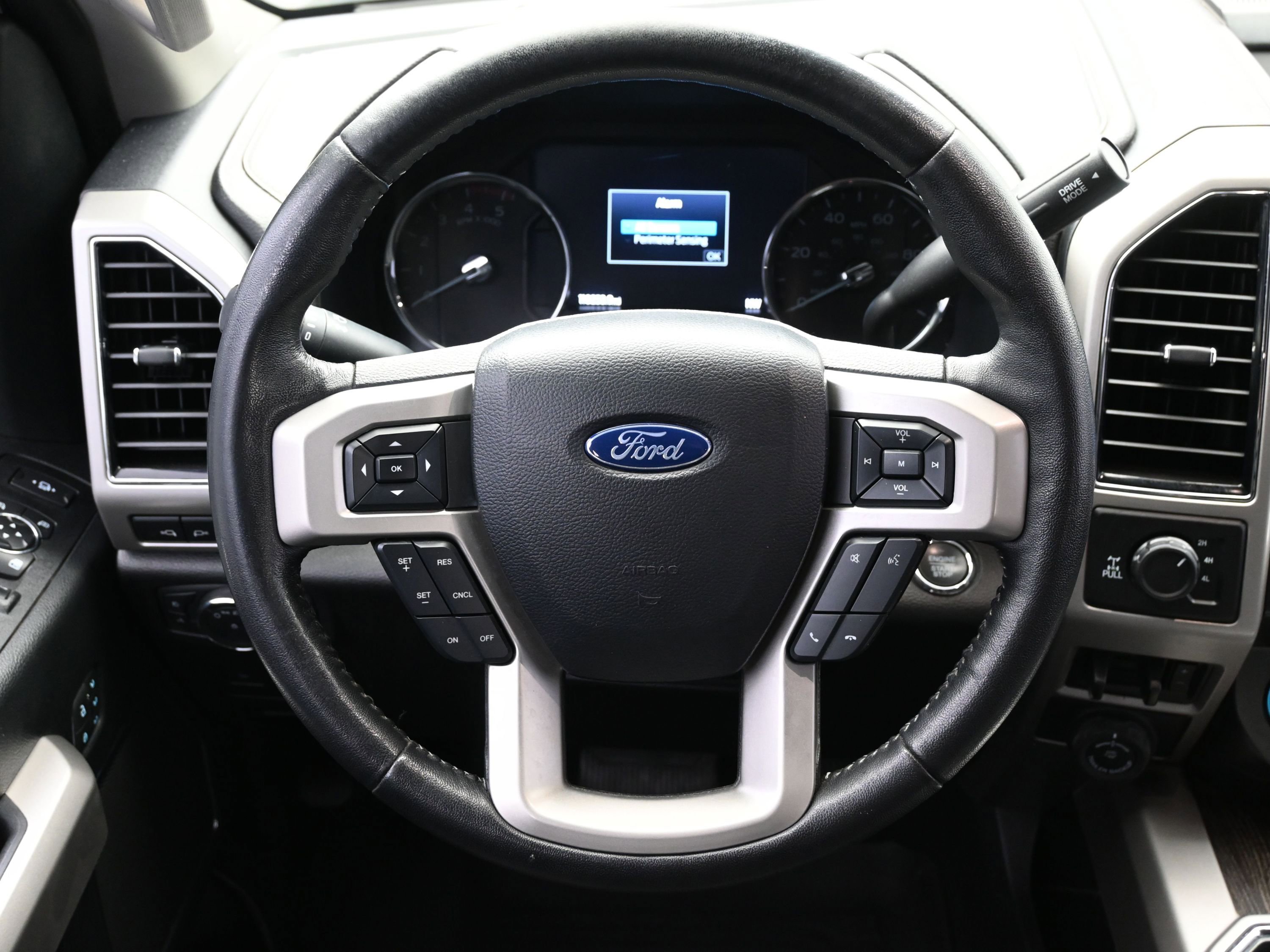 Used 2020 Ford F250 Lariat w/ Lariat Ultimate Package image 15