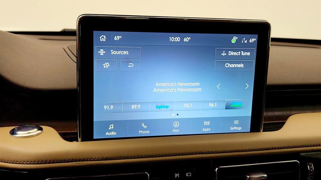 Used 2022 Lincoln Aviator Reserve w/ Equipment Group 201A RWD image 18