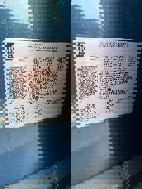 New 2025 Chevrolet Suburban Premier AWD/4WD image 15