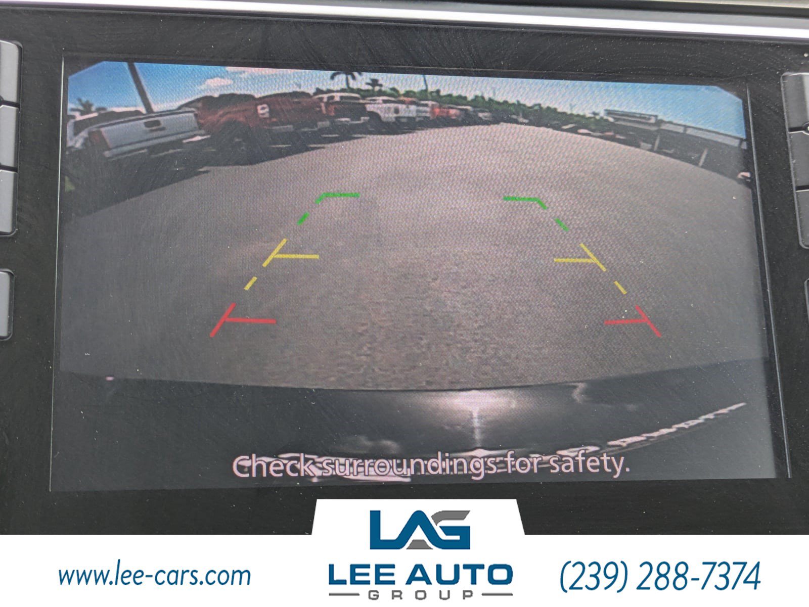 Used 2021 Nissan Versa SR FWD image 22