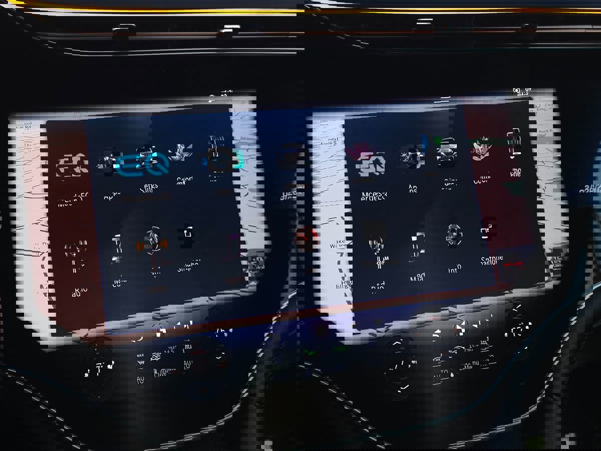 Used 2023 Mercedes-Benz EQS 450+ SUV image 44