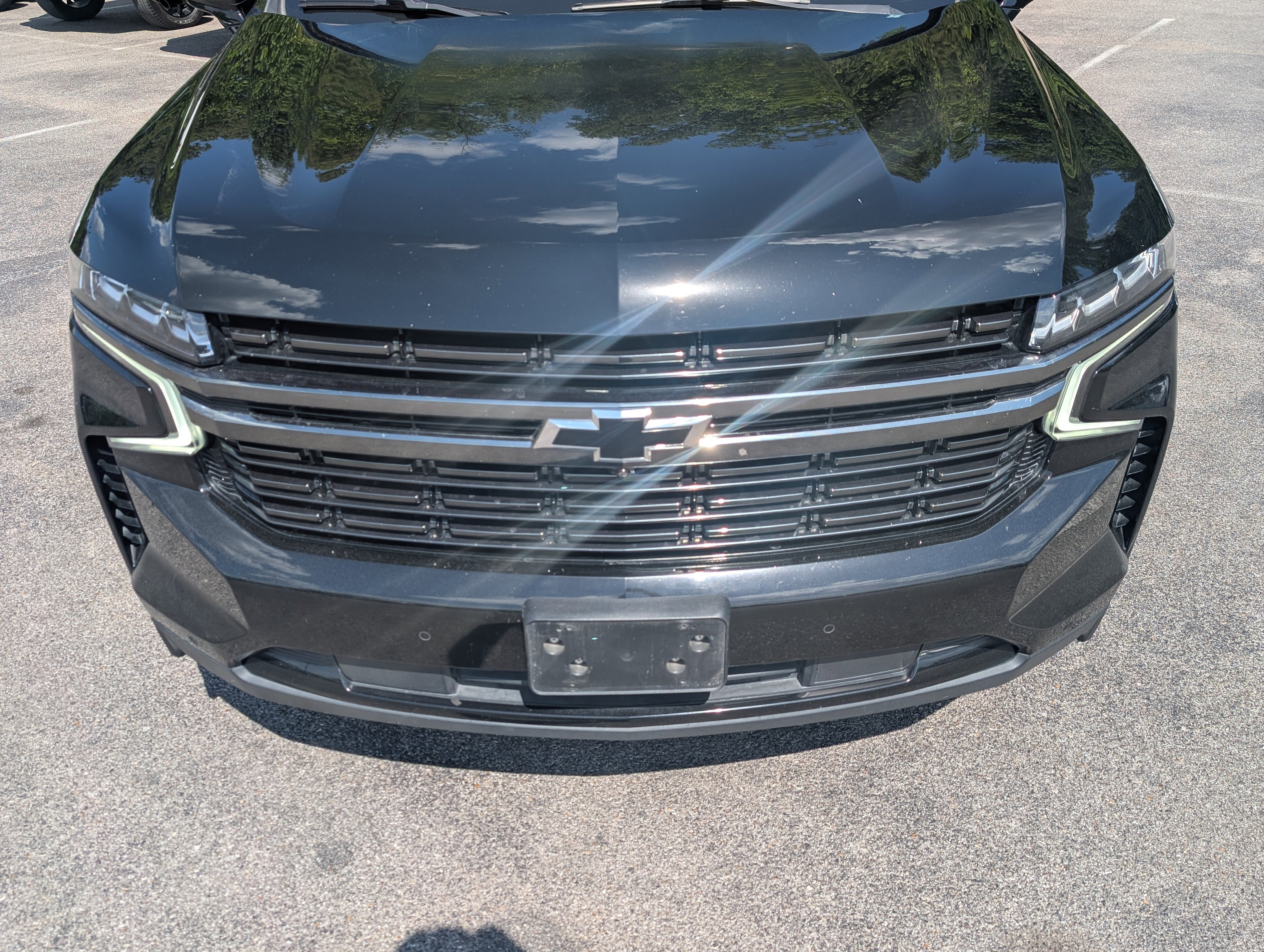 Used 2021 Chevrolet Suburban RST w/ Luxury Package RWD image 12