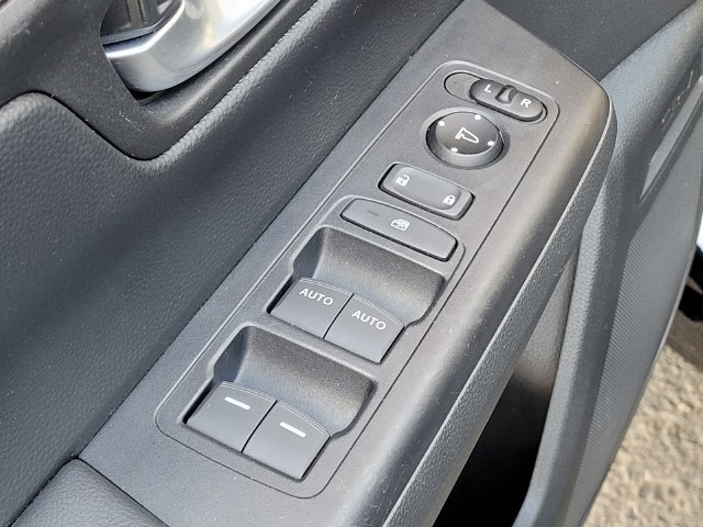Used 2023 Honda CR-V Sport image 16