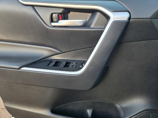 Certified 2025 Toyota RAV4 XLE FWD image 23