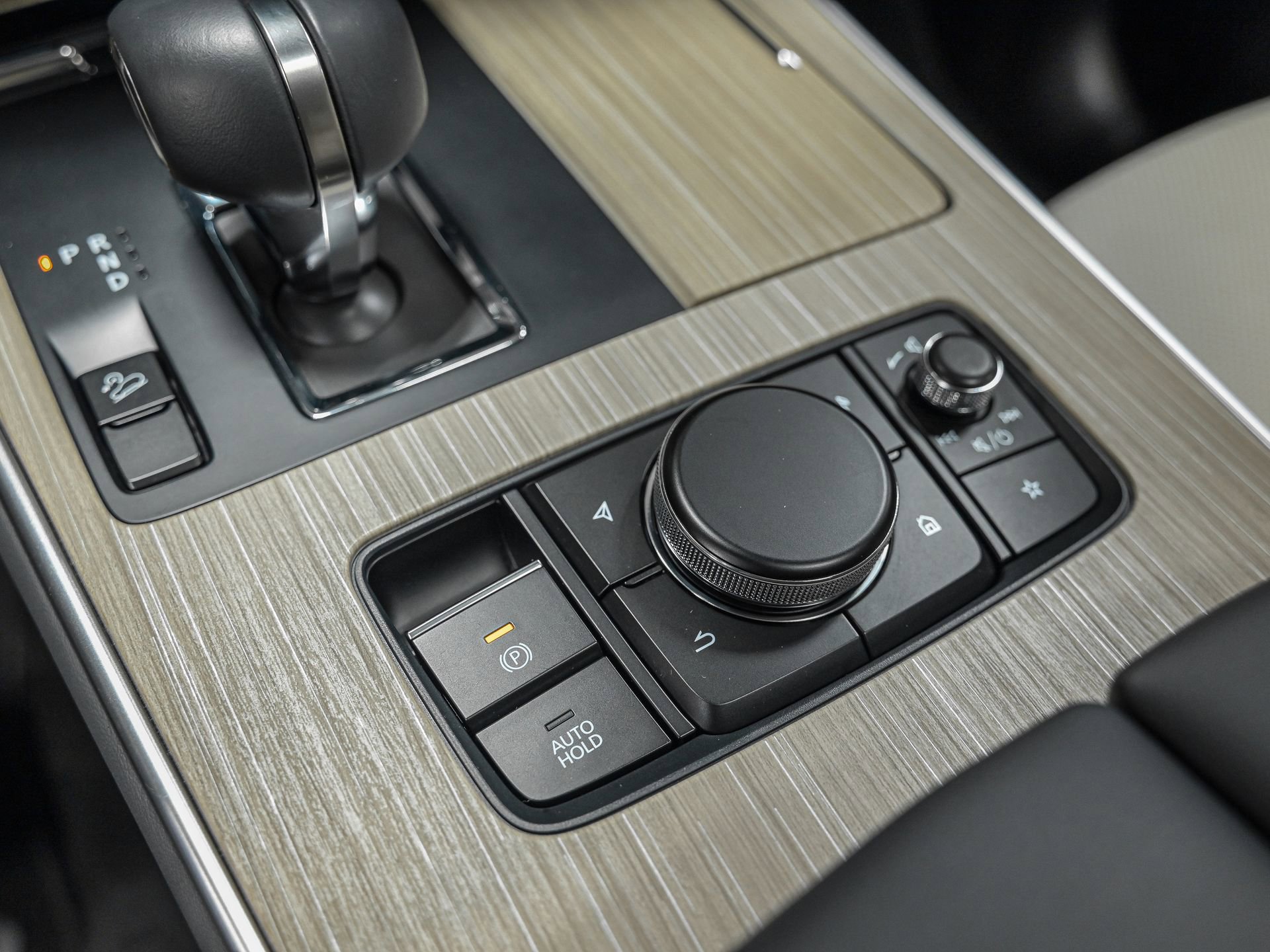 Used 2025 MAZDA CX-90 3.3 Turbo w/ Preferred Package image 25