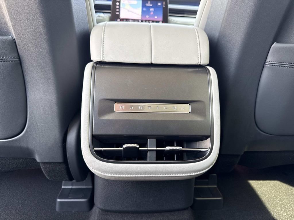 New 2026 Lincoln Nautilus Premier image 16