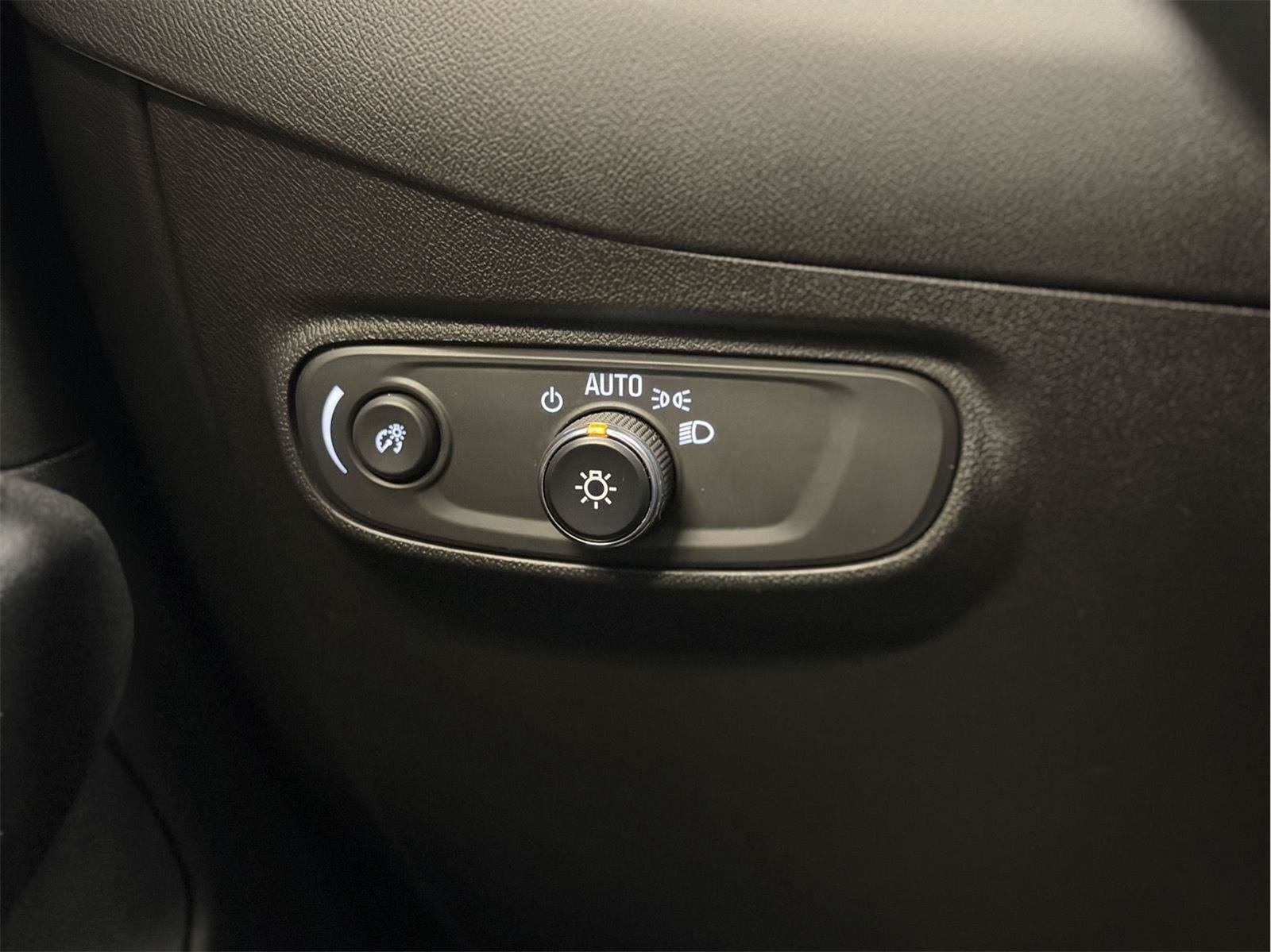 Used 2024 Chevrolet Equinox RS AWD/4WD image 46