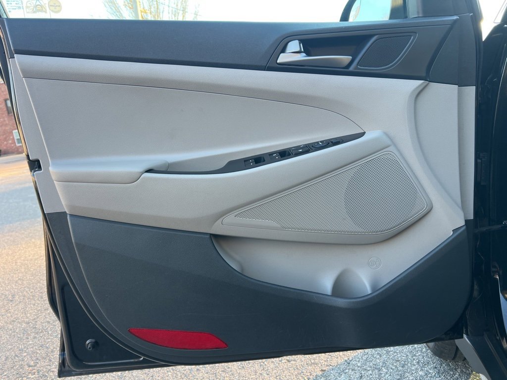 Used 2018 Hyundai Tucson SEL image 11