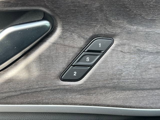 Used 2022 Jeep Grand Cherokee Limited 4xe image 18