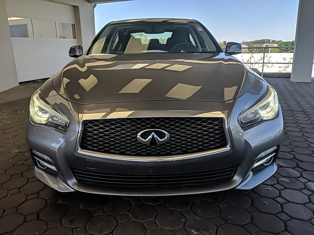 Used 2017 INFINITI Q50 3.0t Premium w/ 3.0T Premium Plus Package AWD/4WD image 2