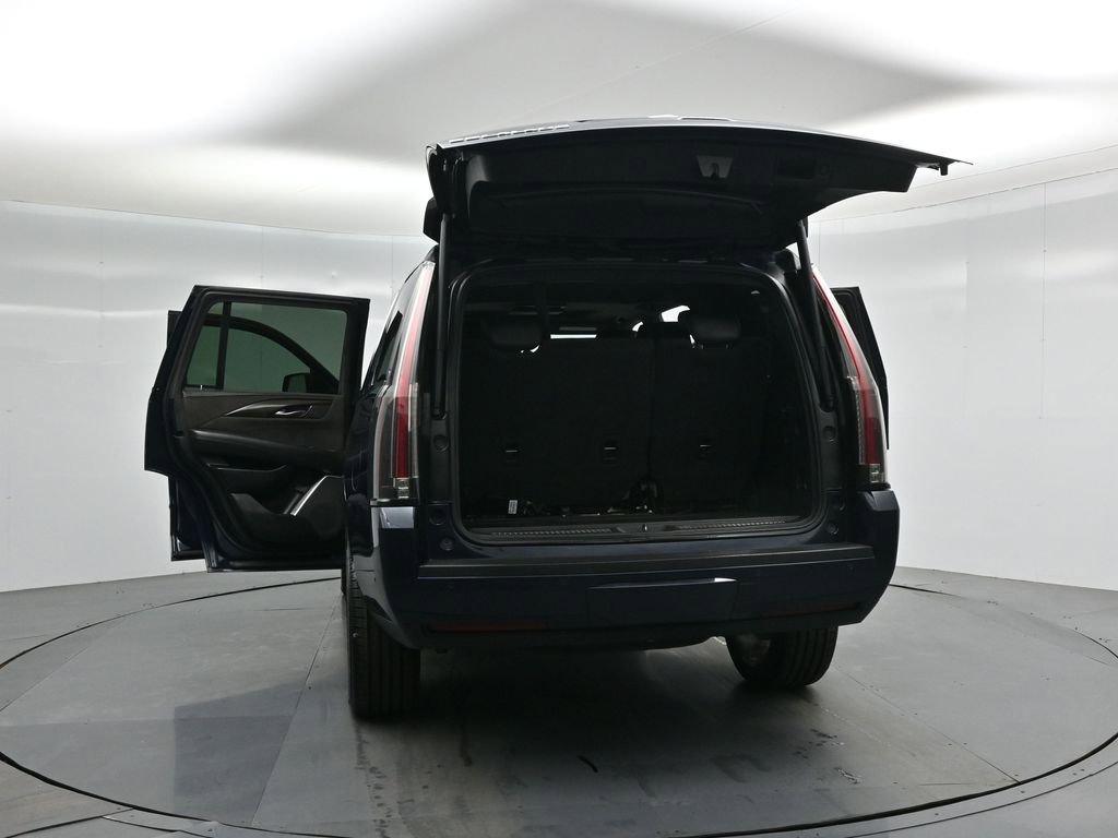 Used 2020 Cadillac Escalade Platinum image 36