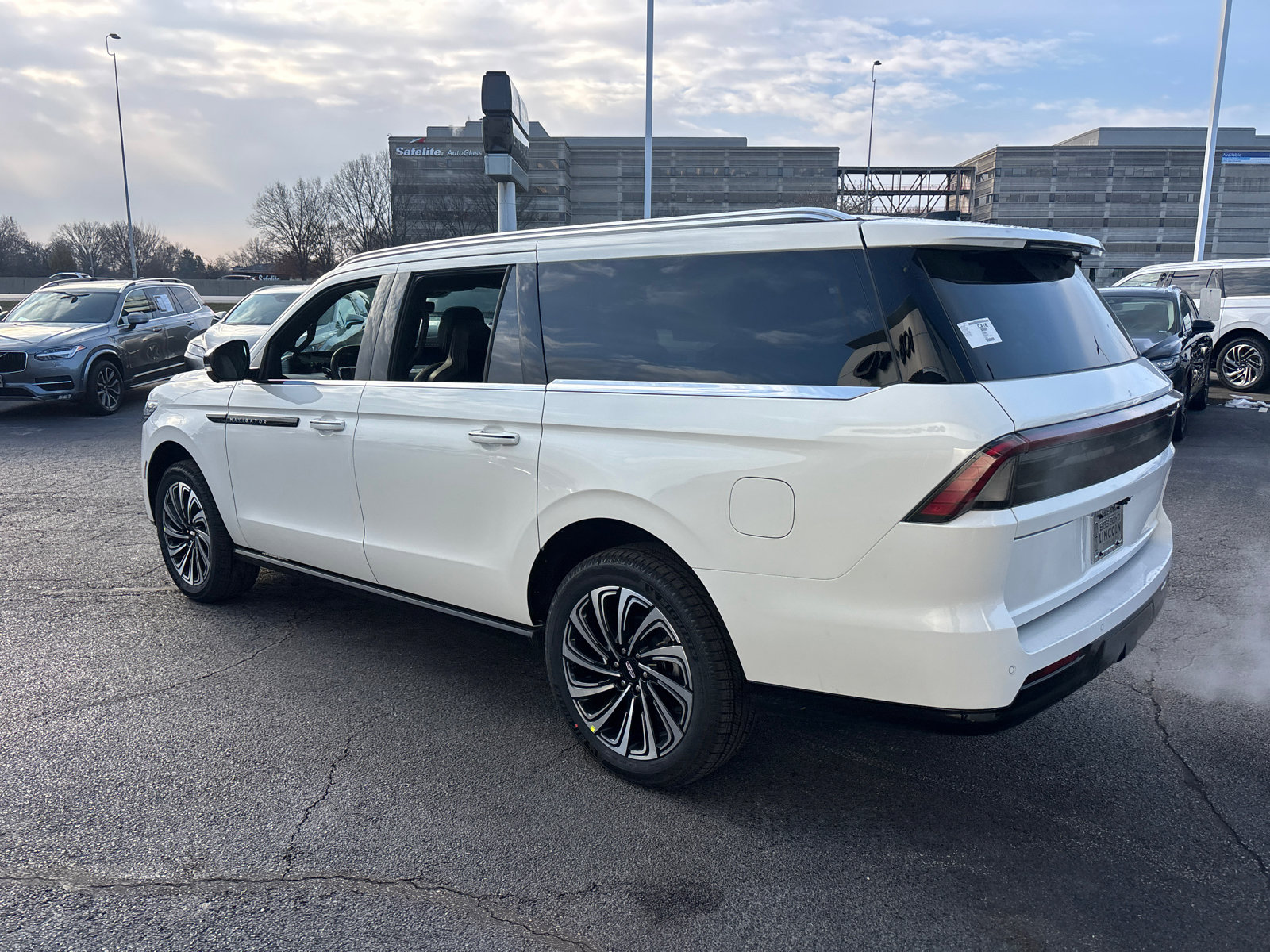 New 2026 Lincoln Navigator L Black Label image 5