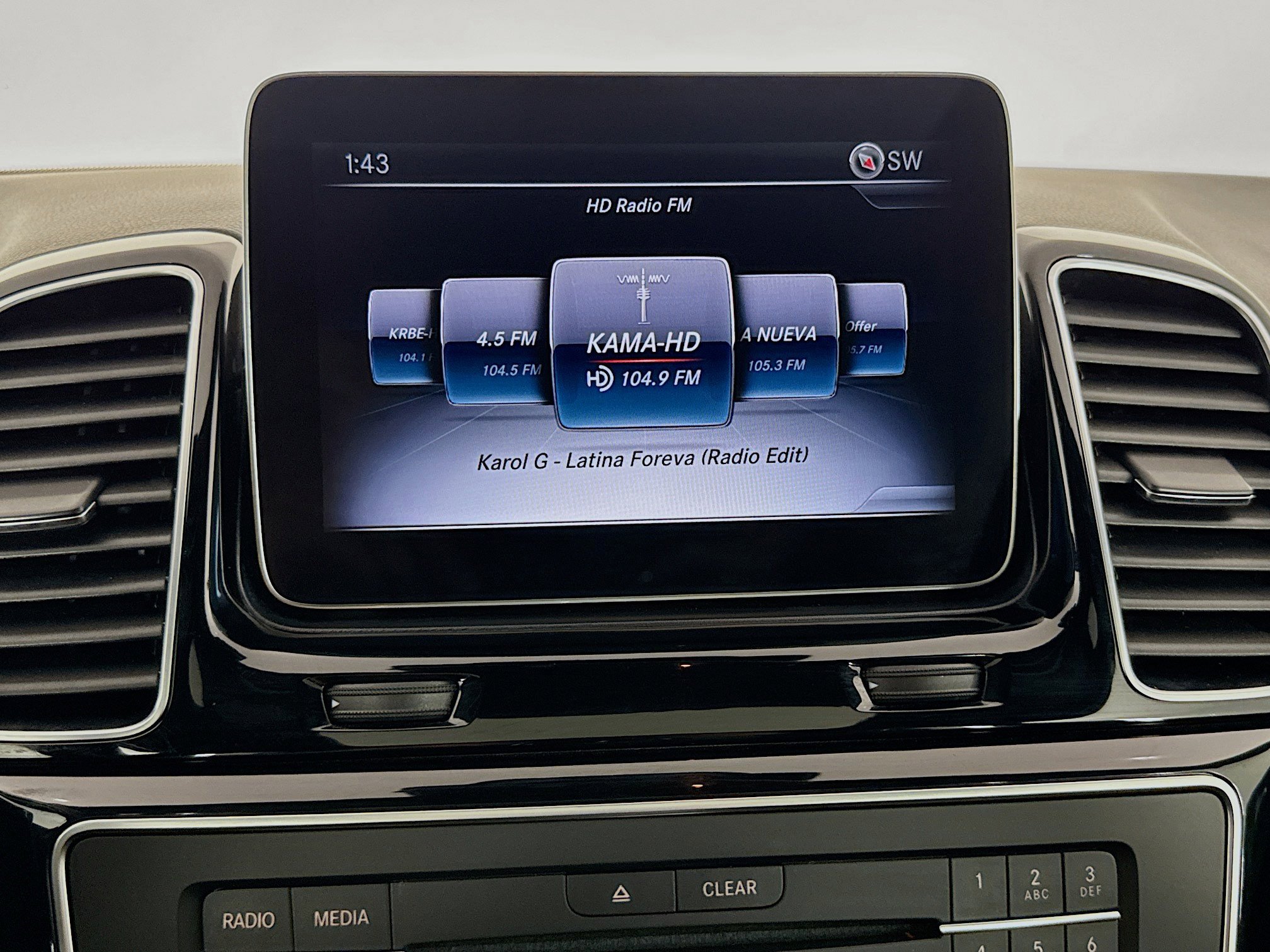 Used 2018 Mercedes-Benz GLE 350 4MATIC image 17