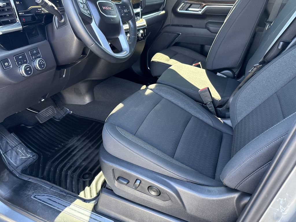 Used 2025 GMC Sierra 1500 Elevation image 34