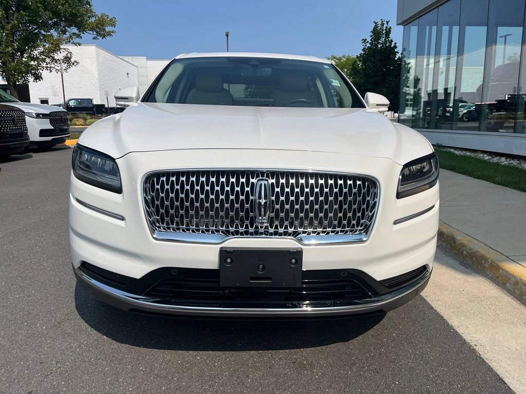 Used 2023 Lincoln Nautilus Reserve w/ Equipment Group 201A AWD/4WD image 2