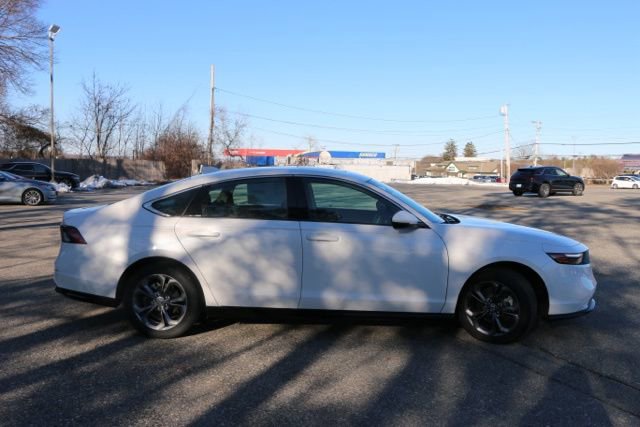 New 2025 Honda Accord EX-L image 2