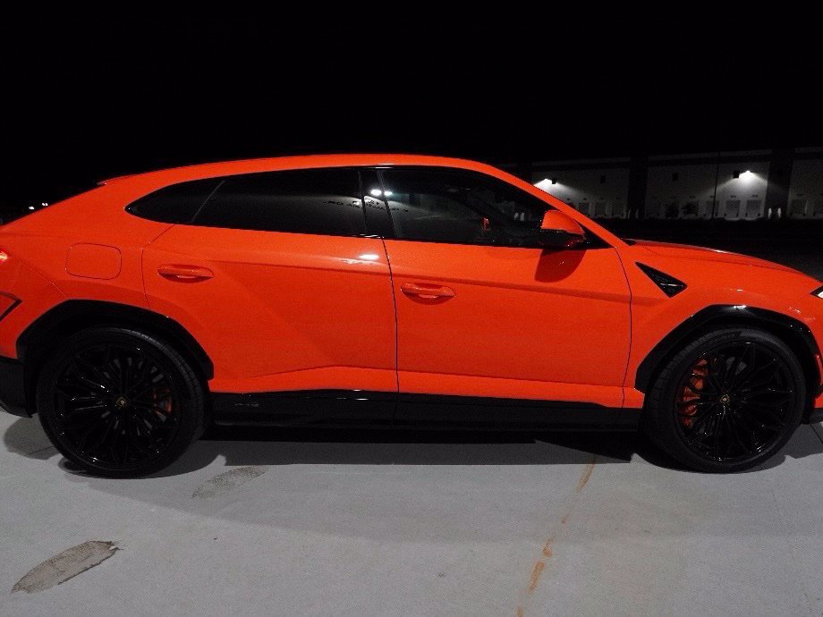 Used 2025 Lamborghini Urus SE AWD/4WD image 6