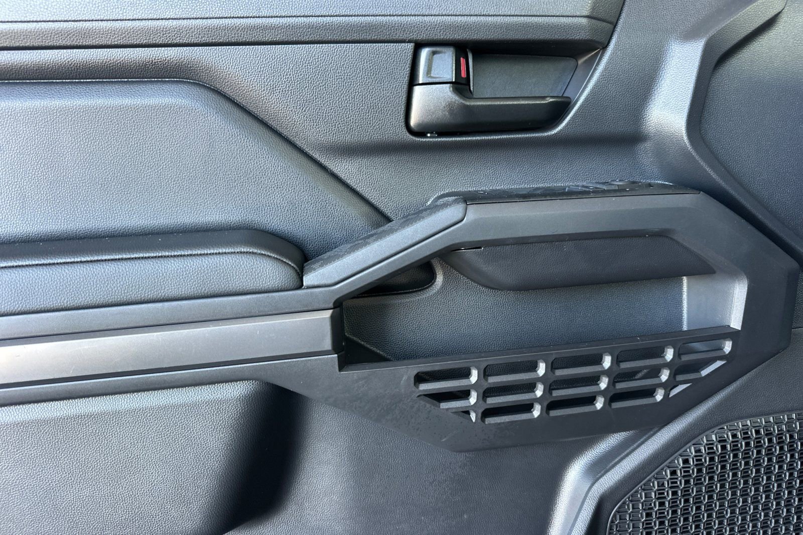 Certified 2025 Toyota Tacoma SR5 image 13