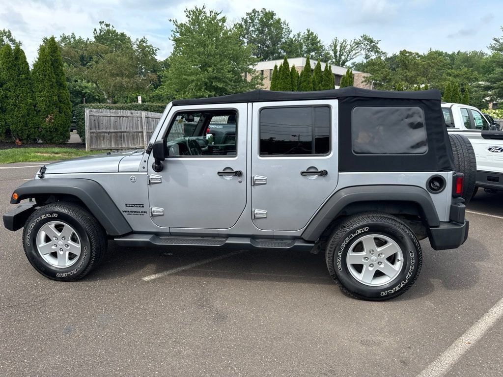 Used 2015 Jeep Wrangler Unlimited Sport w/ Quick Order Package 23S AWD/4WD image 11