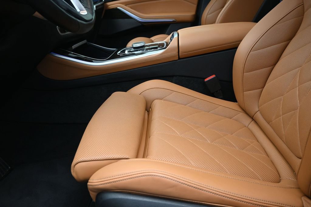 Certified 2024 BMW X5 sDrive40i w/ Premium Package RWD image 13