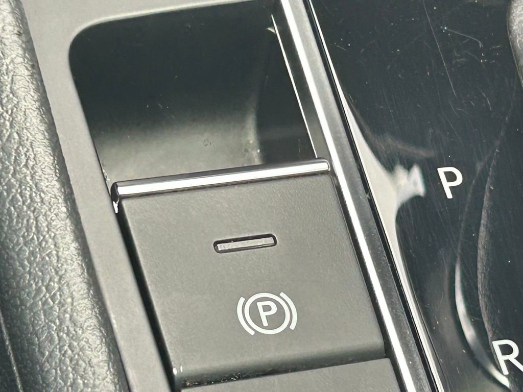 Used 2019 Volkswagen Jetta SE image 54