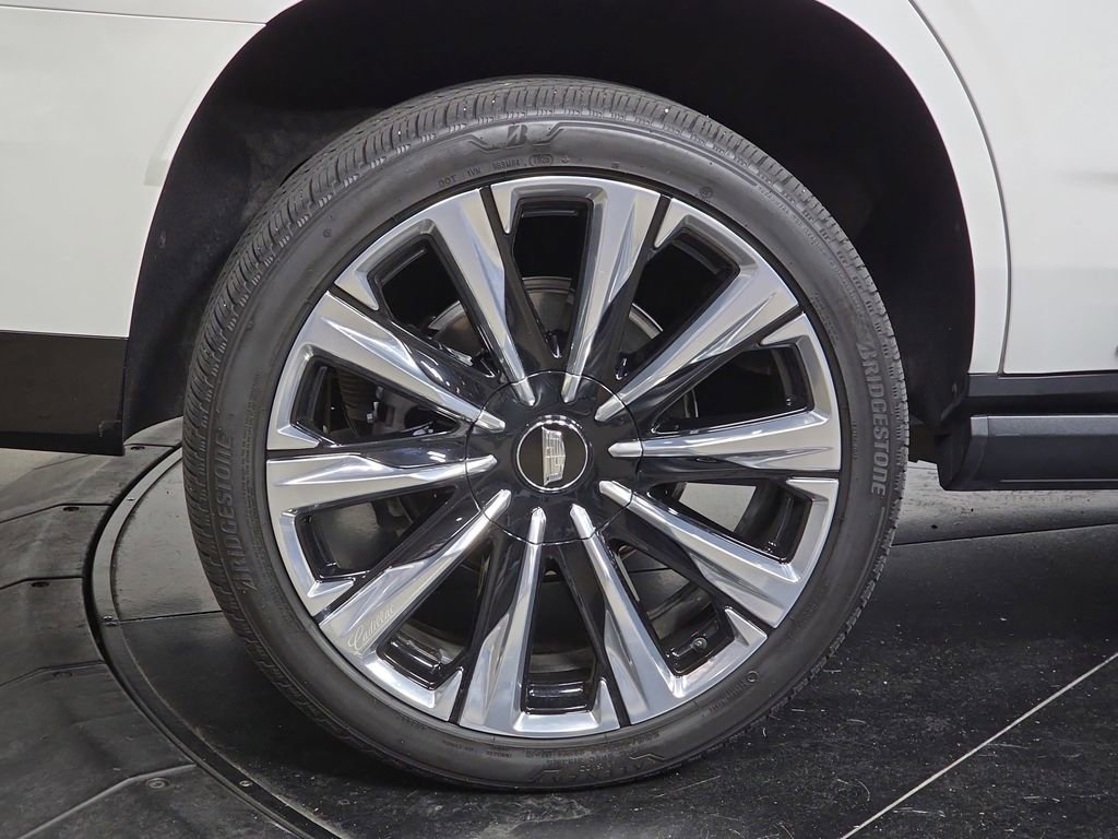 Used 2025 Cadillac Escalade Premium Luxury w/ Touring Package AWD/4WD image 29