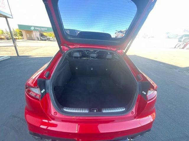 Used 2018 Kia Stinger GT2 AWD/4WD image 35